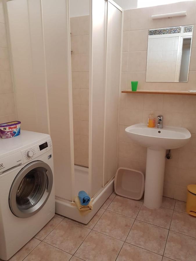 Apartmani Sonia Njivice Exteriör bild