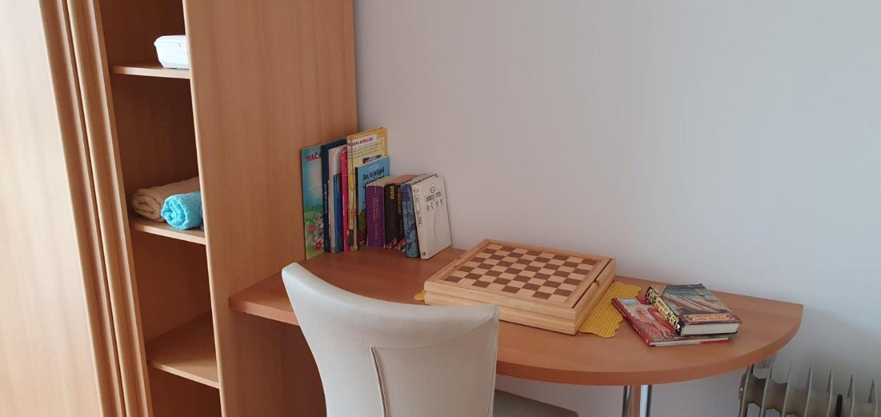 Apartmani Sonia Njivice Exteriör bild