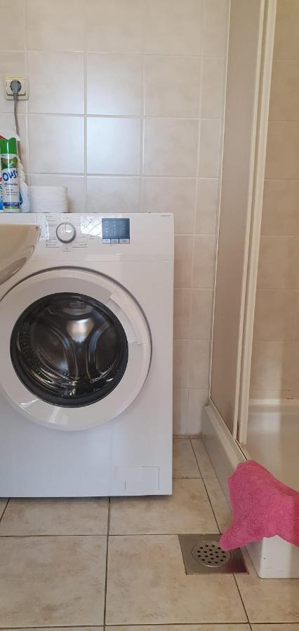 Apartmani Sonia Njivice Exteriör bild