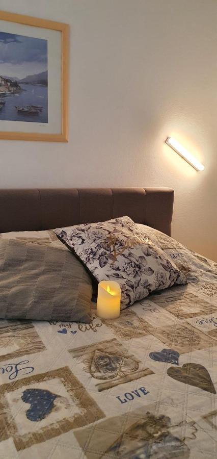 Apartmani Sonia Njivice Exteriör bild