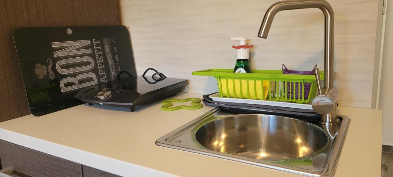 Apartmani Sonia Njivice Exteriör bild