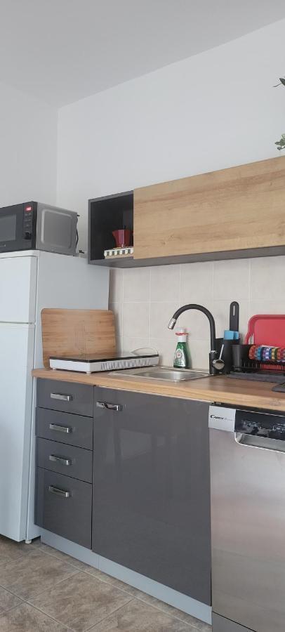 Apartmani Sonia Njivice Exteriör bild