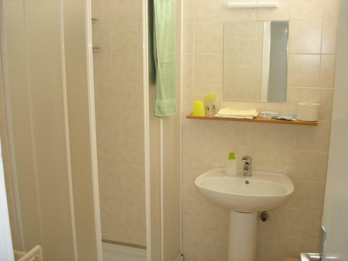 Apartmani Sonia Njivice Exteriör bild