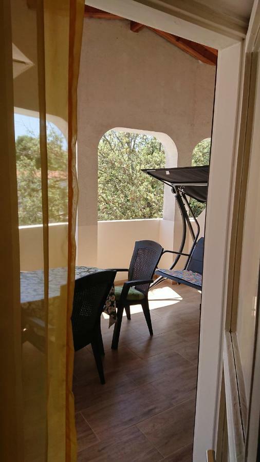 Apartmani Sonia Njivice Exteriör bild